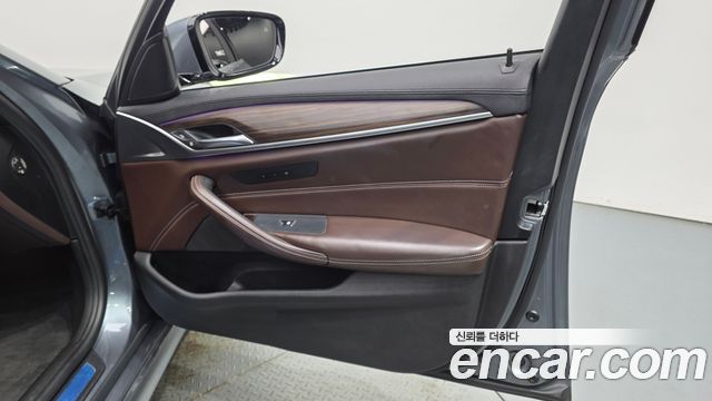 BMW 5 Series (G30) 530i M Sport Package Plus 2018 — фото 24