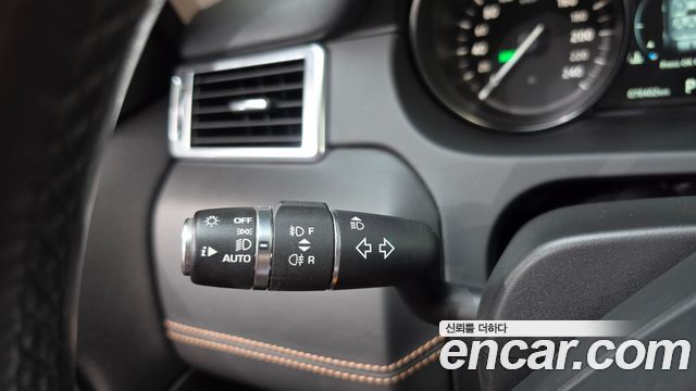 Land Rover Discovery Sport 2.0 TD4 HSE Luxury 2019 — фото 29