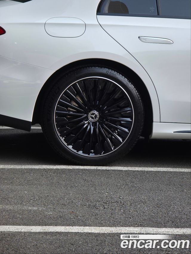 Mercedes-Benz E-Class (W214) E450 4MATIC AMG Line 2026 — фото 6