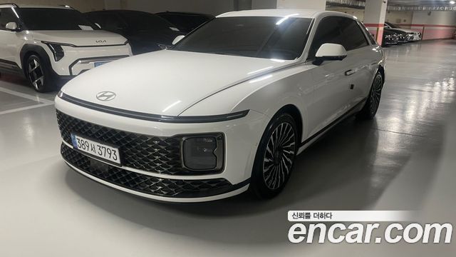 Hyundai Grandeur Hybrid (GN7) Calligraphy