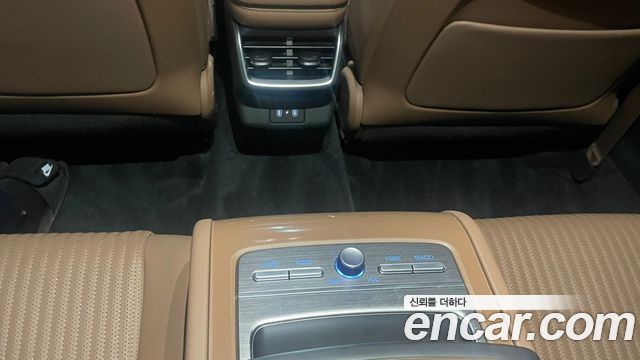 Hyundai Grandeur Hybrid (GN7) Calligraphy 2023 — фото 21