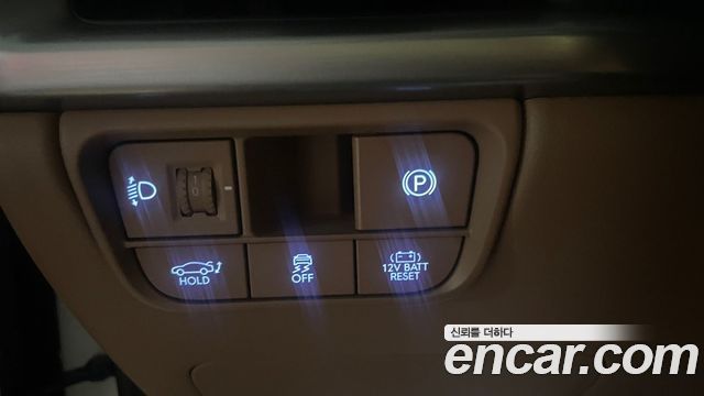 Hyundai Grandeur Hybrid (GN7) Calligraphy 2023 — фото 22