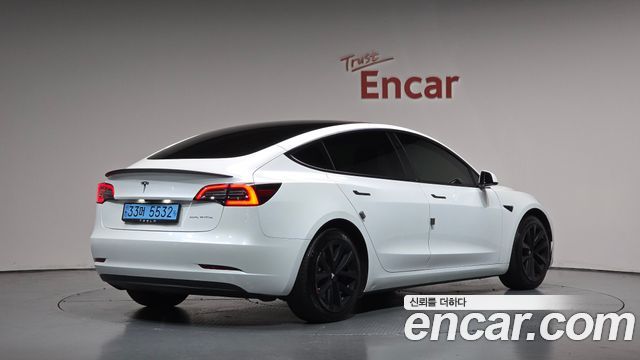 Tesla Model 3 Long Range AWD 2022 — фото 2