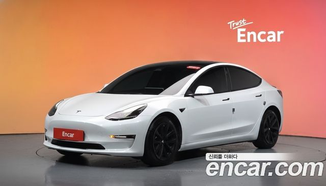 Tesla Model 3 Long Range AWD