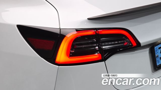 Tesla Model 3 Long Range AWD 2022 — фото 23