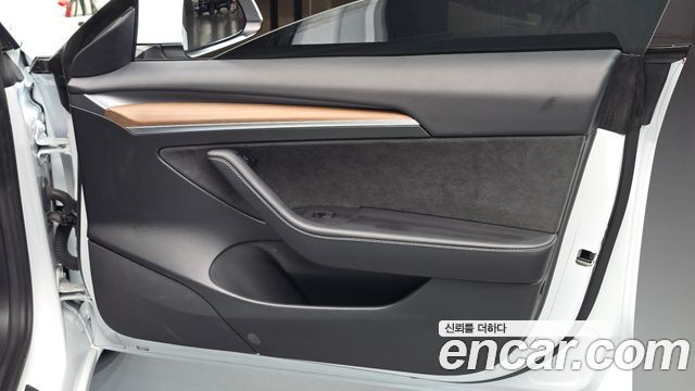 Tesla Model 3 Long Range AWD 2022 — фото 25