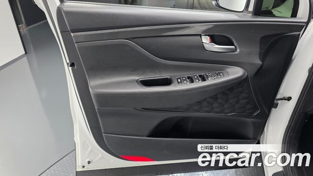 Hyundai Santa Fe Diesel 2.2 2WD Exclusive 2023 — фото 24
