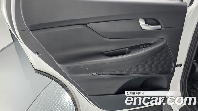 Hyundai Santa Fe Diesel 2.2 2WD Exclusive 2023 — фото 25