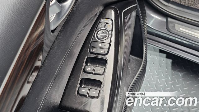 Kia K7 3.0 LPI Luxury (Rental Car) 2019 — фото 17