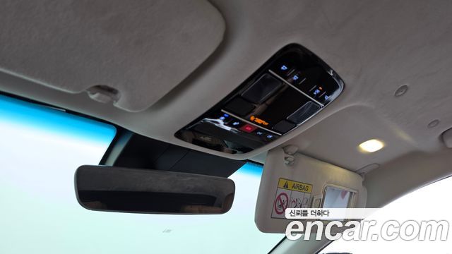 Hyundai Grandeur (GN7) 2,5 Gasoline 2WD Calligraphy 2023 — фото 18