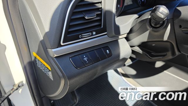 Hyundai Avante (AD) 1.6 GDI Smart 2017 — фото 19
