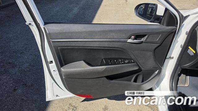 Hyundai Avante (AD) 1.6 GDI Smart 2017 — фото 24