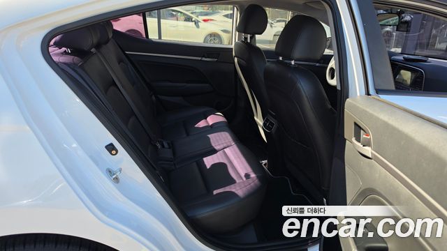 Hyundai Avante (AD) 1.6 GDI Smart 2017 — фото 26