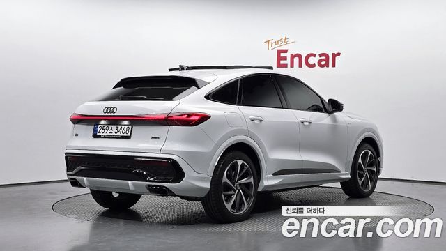 Audi Q5 (80A) 45 TFSI Quattro Sportback S Line 2025 — фото 2