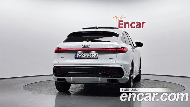 Audi Q5 (80A) 45 TFSI Quattro Sportback S Line 2025 — фото 4