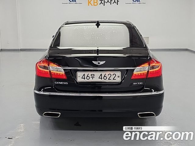 Hyundai Genesis BH 330 Luxury Standard 2012 — фото 3