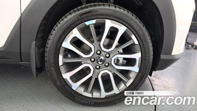KG Mobility (SsangYong) Torres Gasoline 1.5 2WD TV7 2025 — фото 5
