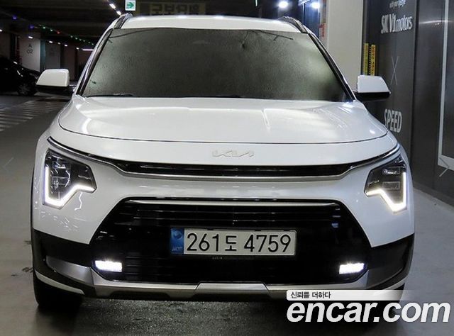 Kia Niro Signature 2022 — фото 2