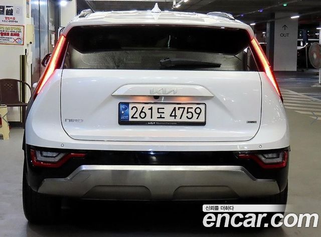 Kia Niro Signature 2022 — фото 5