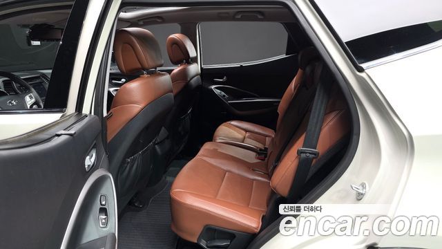 Hyundai Santa Fe (DM) Diesel(e-VGT) 2.0 4WD Exclusive Special 2015 — фото 12