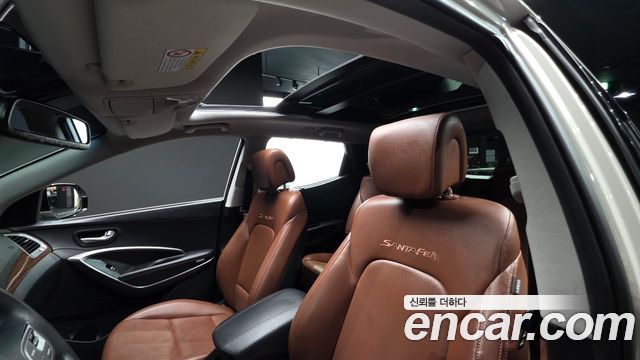 Hyundai Santa Fe (DM) Diesel(e-VGT) 2.0 4WD Exclusive Special 2015 — фото 19