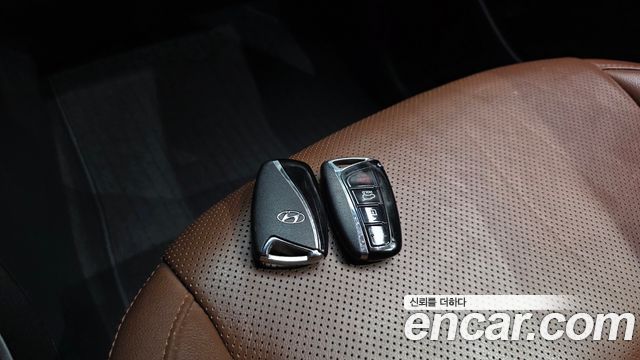 Hyundai Santa Fe (DM) Diesel(e-VGT) 2.0 4WD Exclusive Special 2015 — фото 20