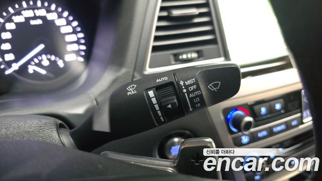 Genesis G80 3.3 GDI AWD Premium Luxury 2018 — фото 29