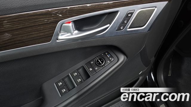 Genesis G80 3.3 GDI AWD Premium Luxury 2018 — фото 30