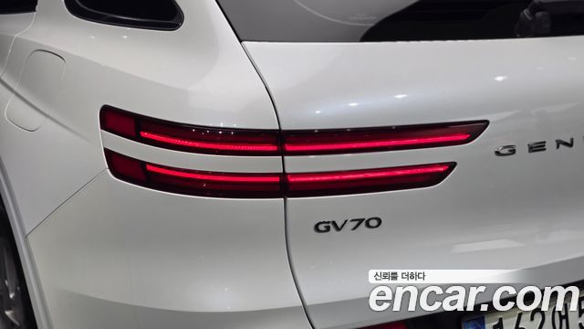 Genesis GV70 2.5T Gasoline 2WD 2024 — фото 23