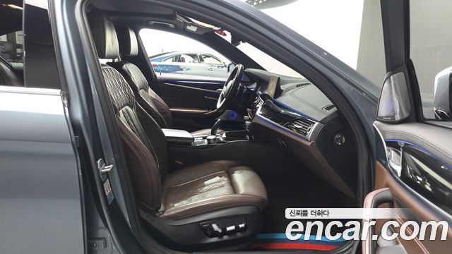 BMW 5 Series (G30) 530i M Sport Package Plus 2019 — фото 11