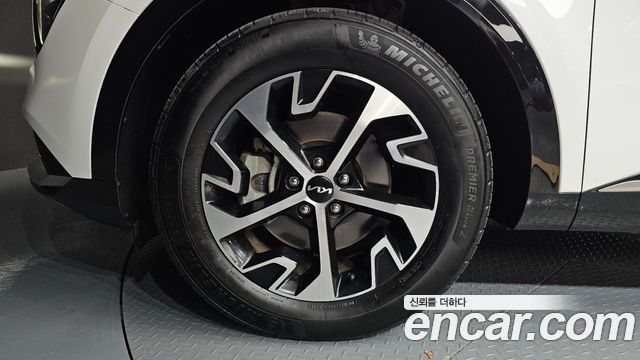 Kia Sportage Hybrid (V) Signature 2WD 2024 — фото 5