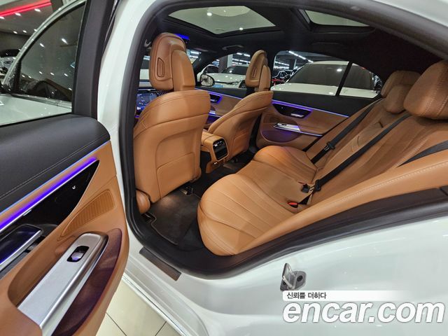 Mercedes-Benz E-Class (W214) E220d 4MATIC Exclusive 2024 — фото 16
