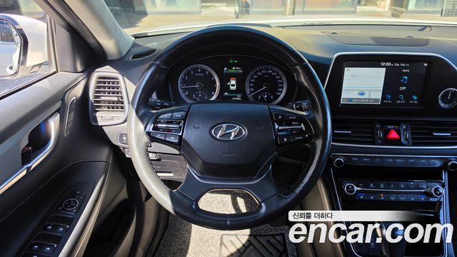 Hyundai Grandeur (IG) 3.0 Exclusive Special 2018 — фото 13