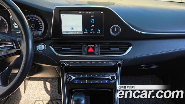 Hyundai Grandeur (IG) 3.0 Exclusive Special 2018 — фото 14