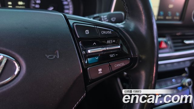 Hyundai Grandeur (IG) 3.0 Exclusive Special 2018 — фото 17