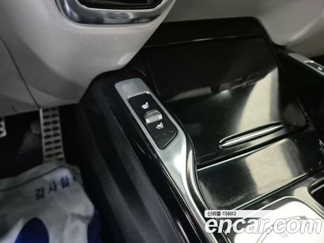 Kia Sorento (IV) HEV 1.6 2WD Gravity 2023 — фото 19