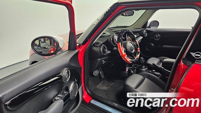 MINI Cooper 5Door HIGH 3rd 2020 — фото 10