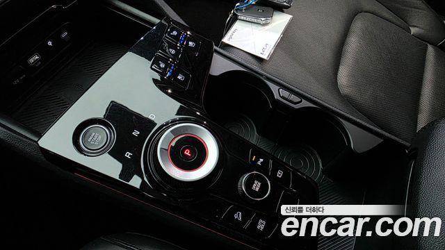 Kia Sportage Hybrid (V) Signature 2WD 2024 — фото 9