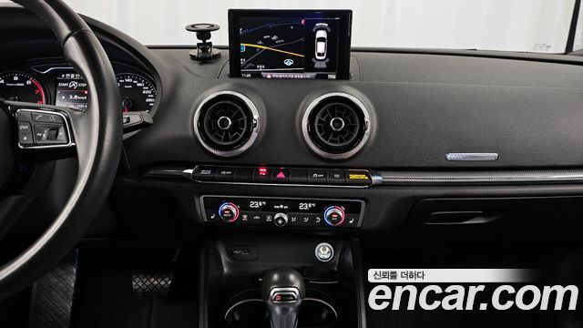 Audi A3 40 TFSI 8V 2018 — фото 16