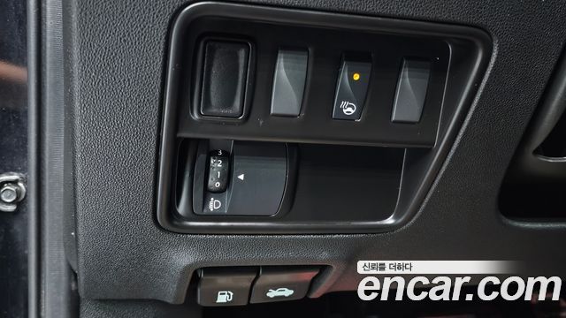 Renault Korea QM6 Gasoline 2WD LE 2018 — фото 13