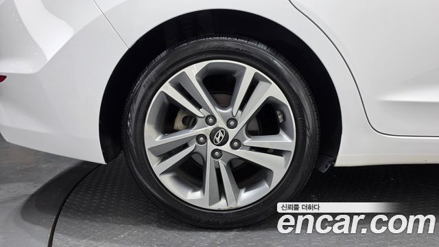 Hyundai Avante (AD) 1.6 GDI Value Plus 2018 — фото 5