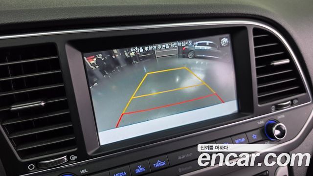 Hyundai Avante (AD) 1.6 GDI Value Plus 2018 — фото 14