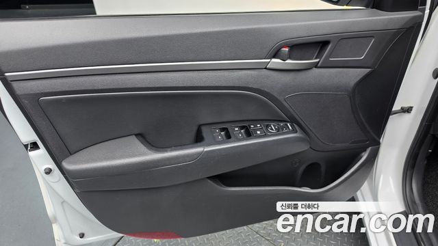 Hyundai Avante (AD) 1.6 GDI Value Plus 2018 — фото 24
