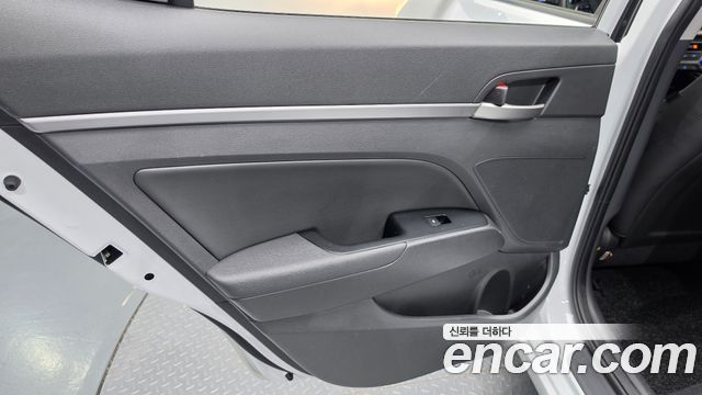 Hyundai Avante (AD) 1.6 GDI Value Plus 2018 — фото 25