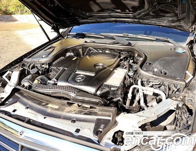 Mercedes-Benz E-Class (W213) E300 4MATIC Exclusive 2019 — фото 23