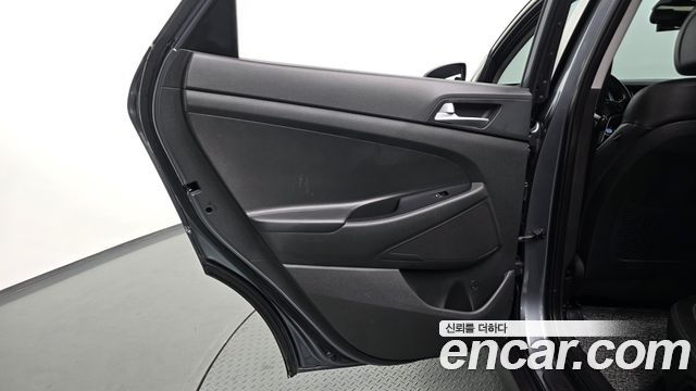 Hyundai Tucson Diesel 2.0 4WD Modern 2018 — фото 25