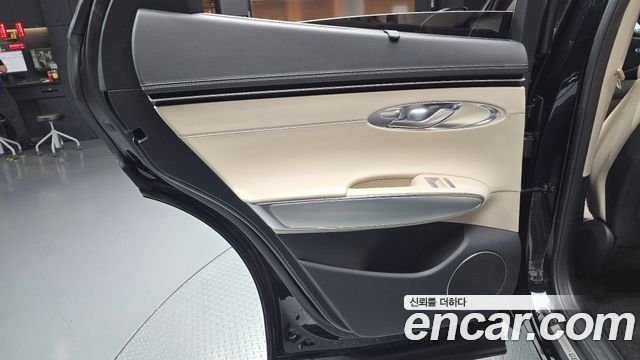 Genesis GV70 2.5T Gasoline 2WD 2022 — фото 25