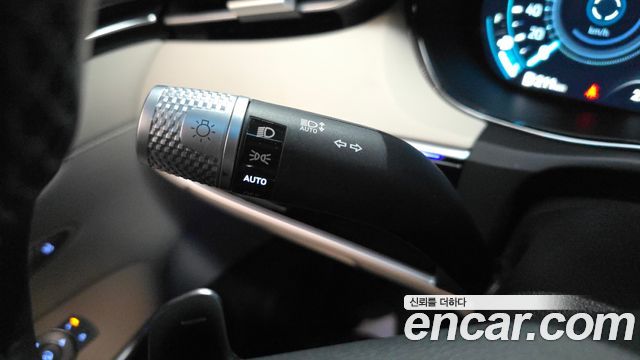 Genesis GV70 2.5T Gasoline 2WD 2022 — фото 29