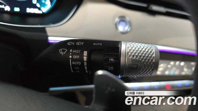 Genesis GV70 2.5T Gasoline 2WD 2022 — фото 30