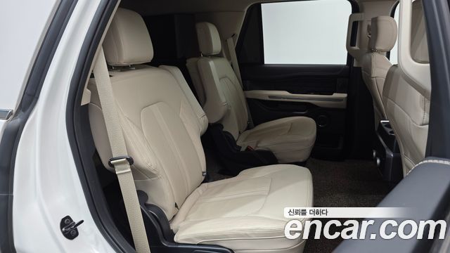 Ford Expedition Platinum 4WD 7Seater 2022 — фото 11